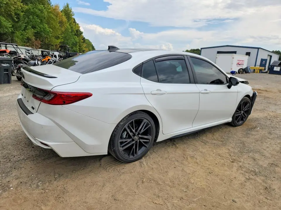 2025 TOYOTA CAMRY XSE  