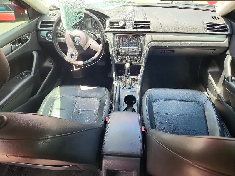 2015 VOLKSWAGEN PASSAT S  