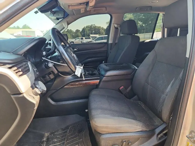 2017 GMC YUKON SLE  