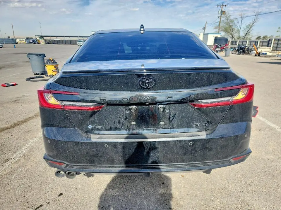 2025 TOYOTA CAMRY   