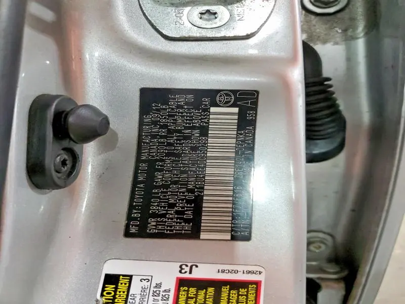 2013 TOYOTA COROLLA LE  