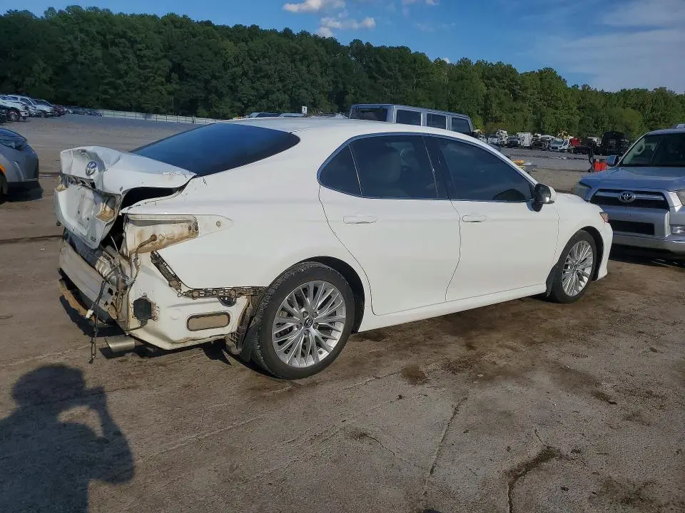 2018 TOYOTA CAMRY XLE  