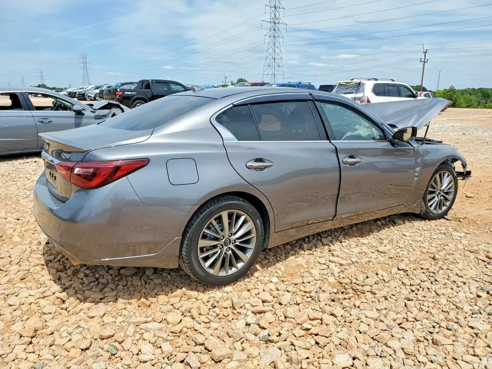 2022 INFINITI Q50 LUXE  