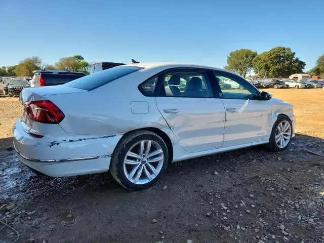 2019 VOLKSWAGEN PASSAT WOLFSBURG  