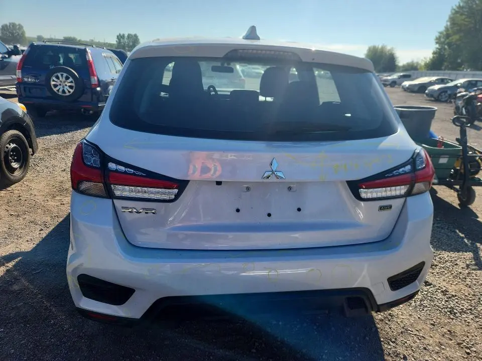2024 MITSUBISHI RVR ES  