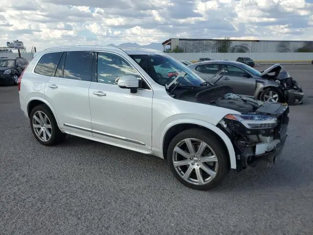 2017 VOLVO XC90 T8