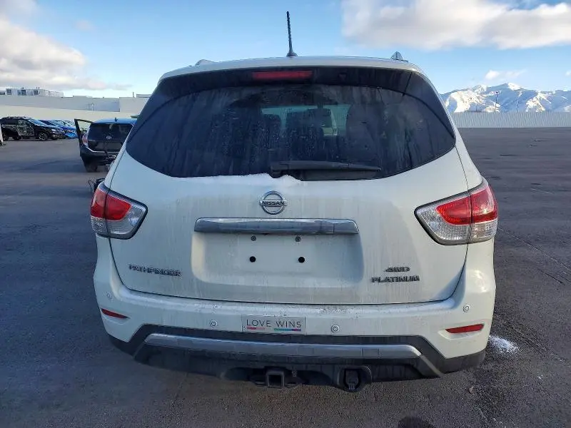 2014 NISSAN PATHFINDER S  