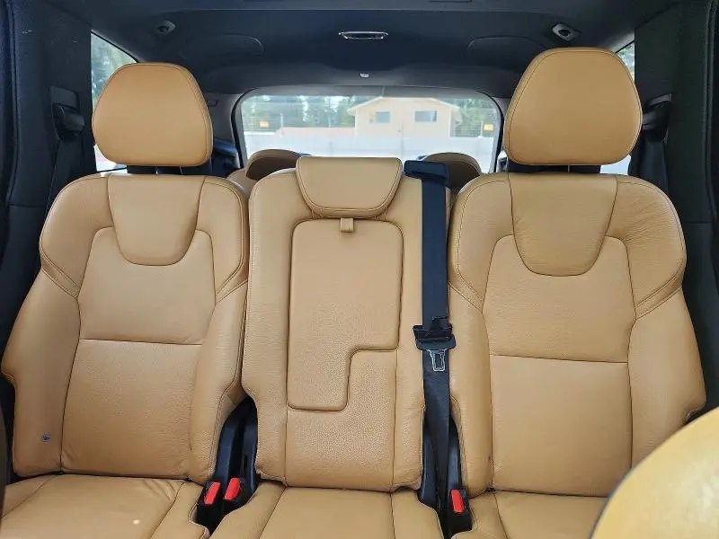 2016 VOLVO XC90 T6  