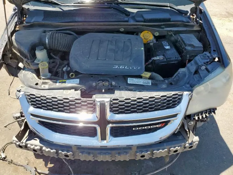 2014 DODGE GRAND CARAVAN SE  