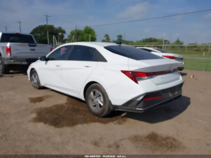2025 HYUNDAI ELANTRA SE