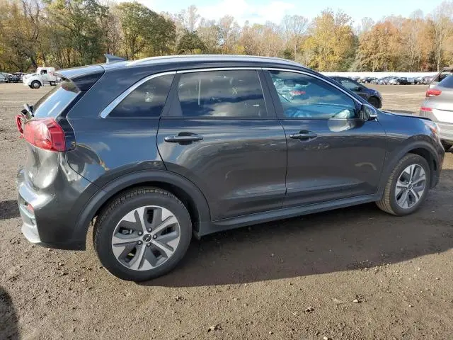 2022 KIA NIRO S  