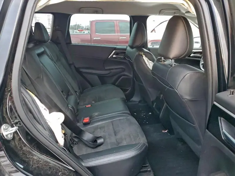 2022 MITSUBISHI OUTLANDER SE  