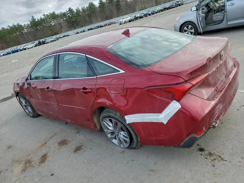 2019 TOYOTA AVALON XLE  