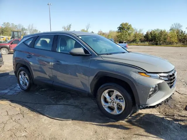 2024 HYUNDAI TUCSON SE  