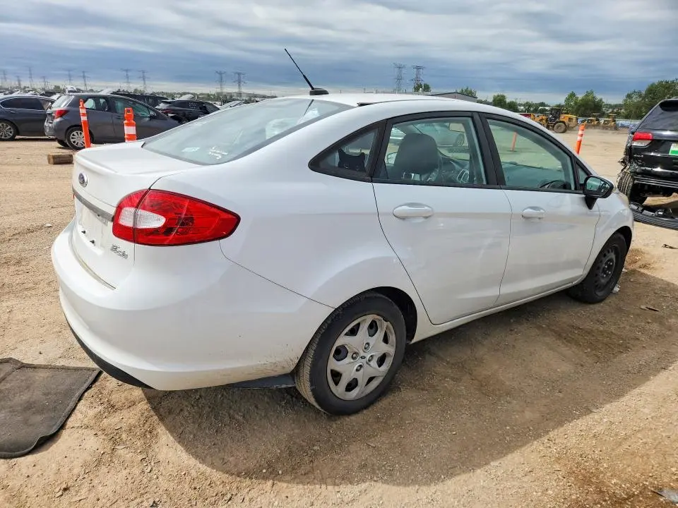2013 FORD FIESTA SE  
