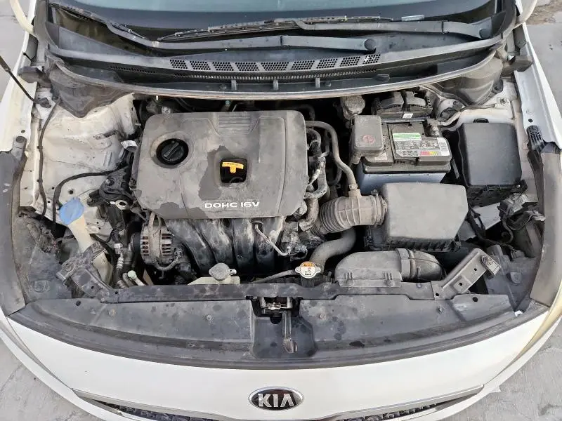 2017 KIA FORTE LX  