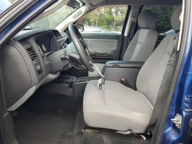 2011 DODGE DAKOTA SLT  