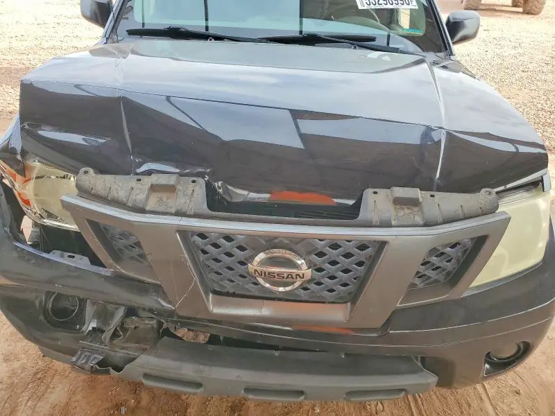 2012 NISSAN FRONTIER SV V6  