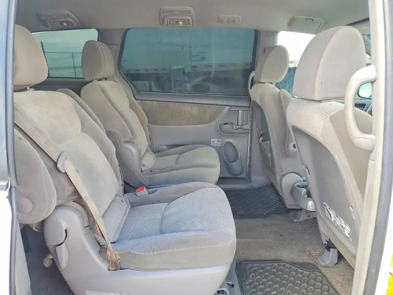 2010 TOYOTA SIENNA CE  