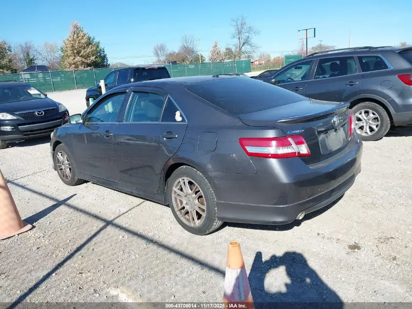 2010 TOYOTA CAMRY SE V6
