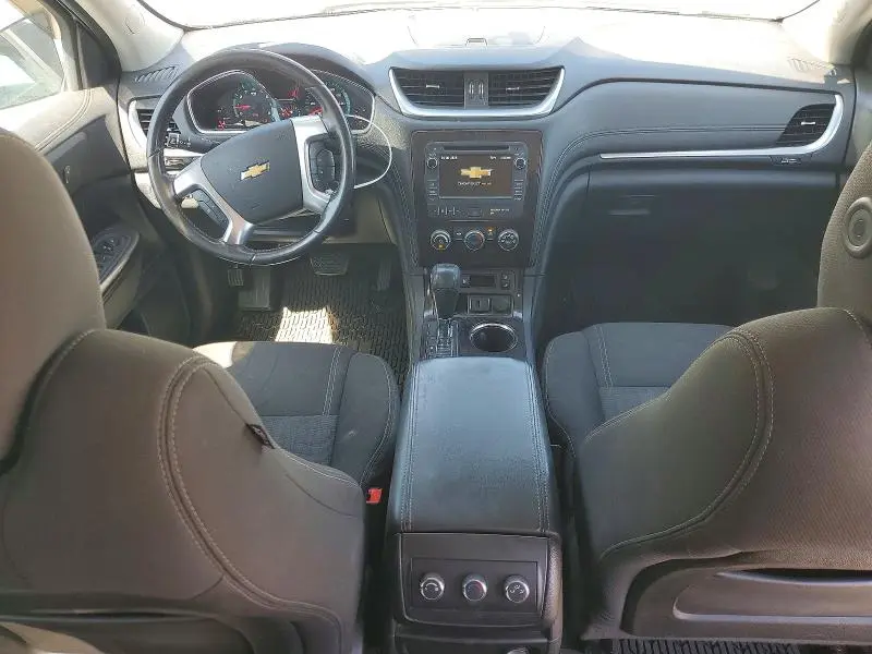 2017 CHEVROLET TRAVERSE LT  