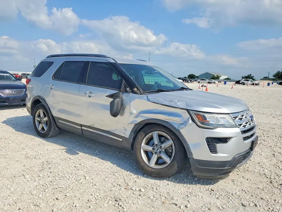 2019 FORD EXPLORER XLT  