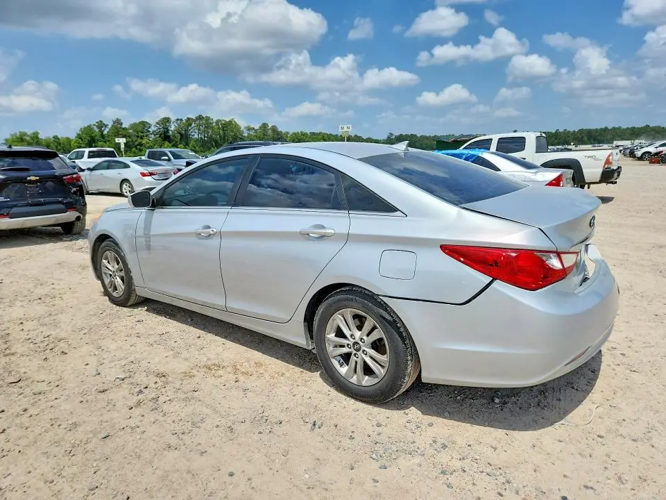 2012 HYUNDAI SONATA GLS  