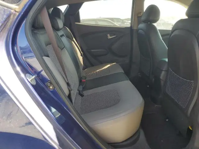 2011 HYUNDAI TUCSON GLS  