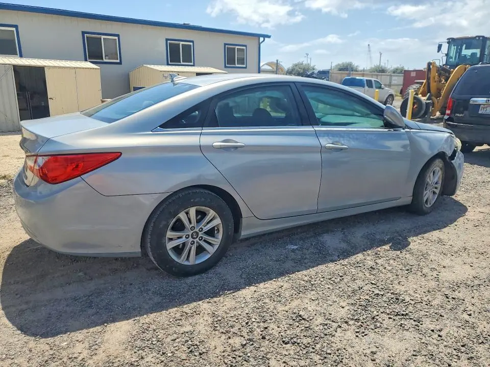 2011 HYUNDAI SONATA MIDDLE-LOW LEVEL  