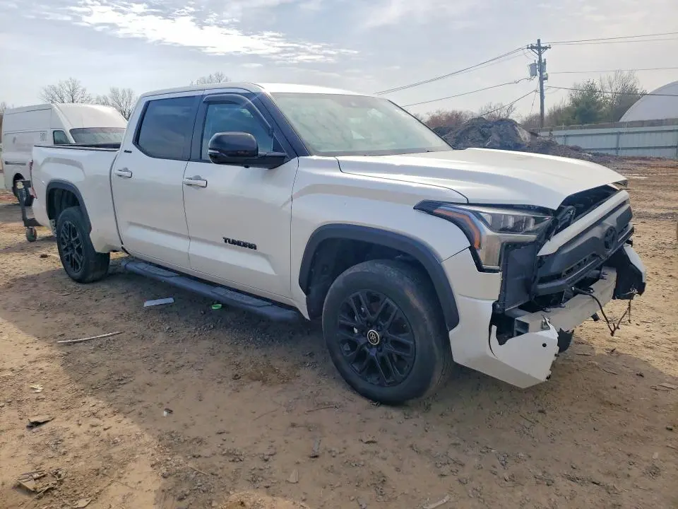 2024 TOYOTA TUNDRA LIMITED  