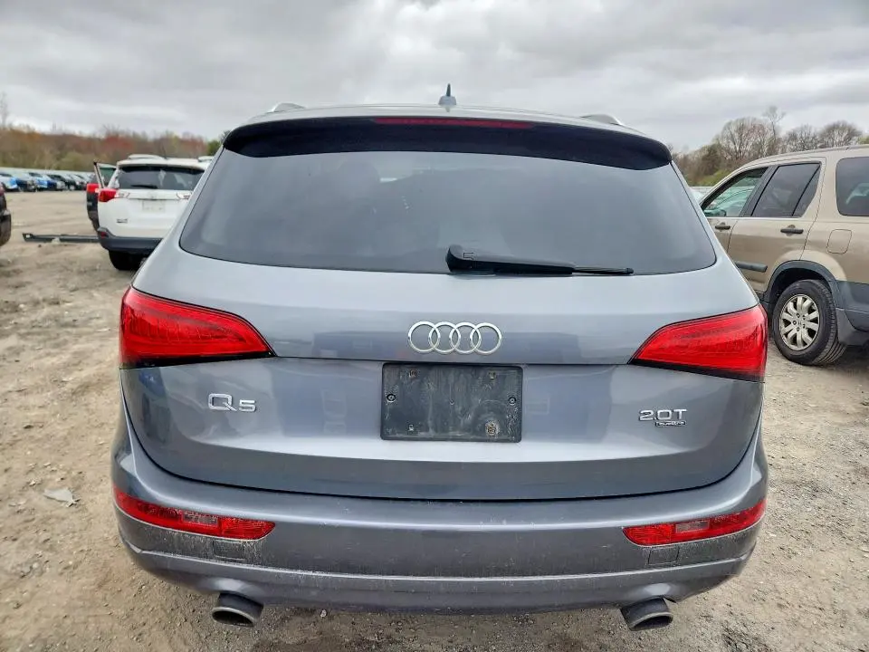 2013 AUDI Q5 PREMIUM  