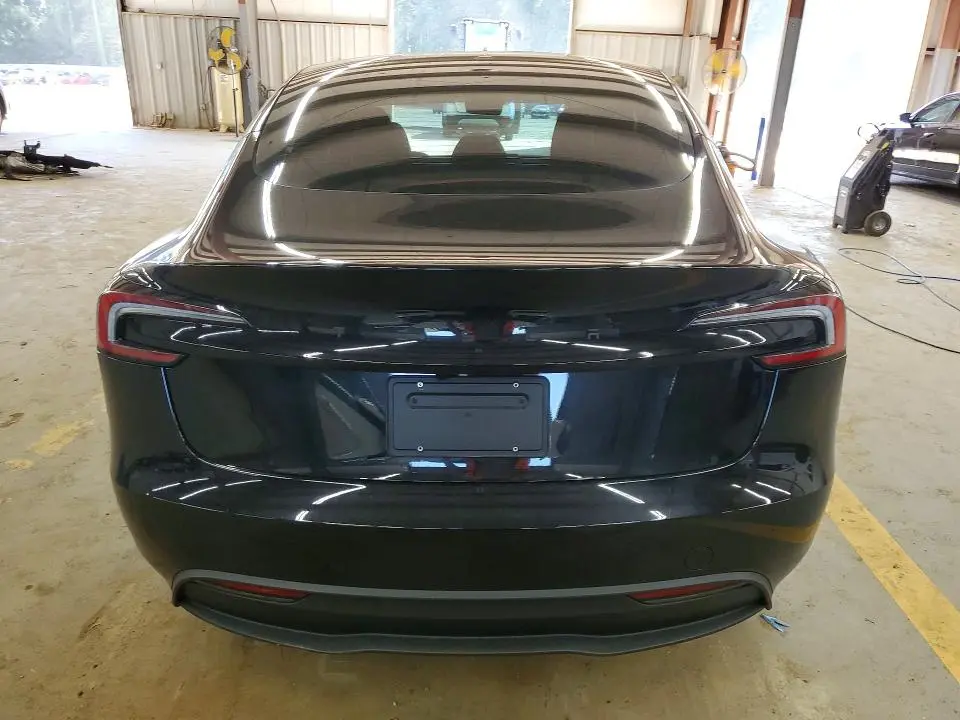 2026 TESLA MODEL 3   