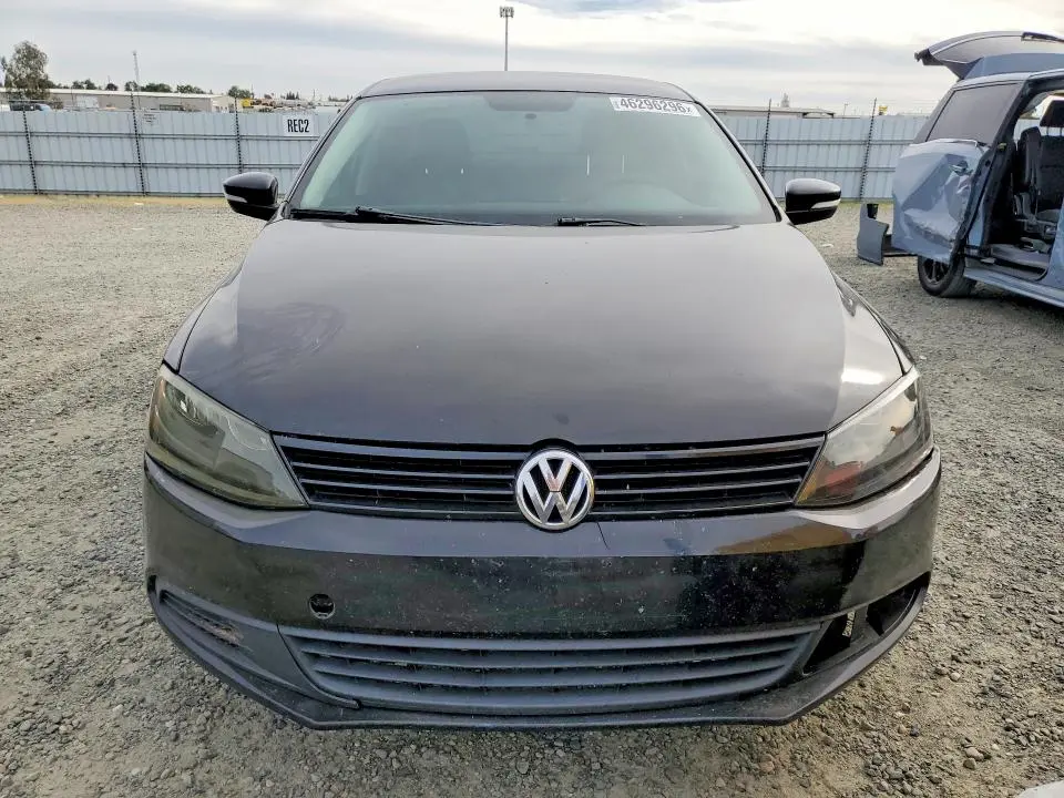 2014 VOLKSWAGEN JETTA SE  