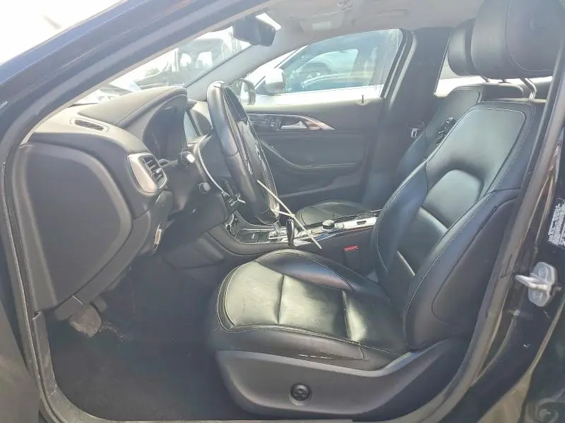2017 INFINITI QX30 PREMIUM  
