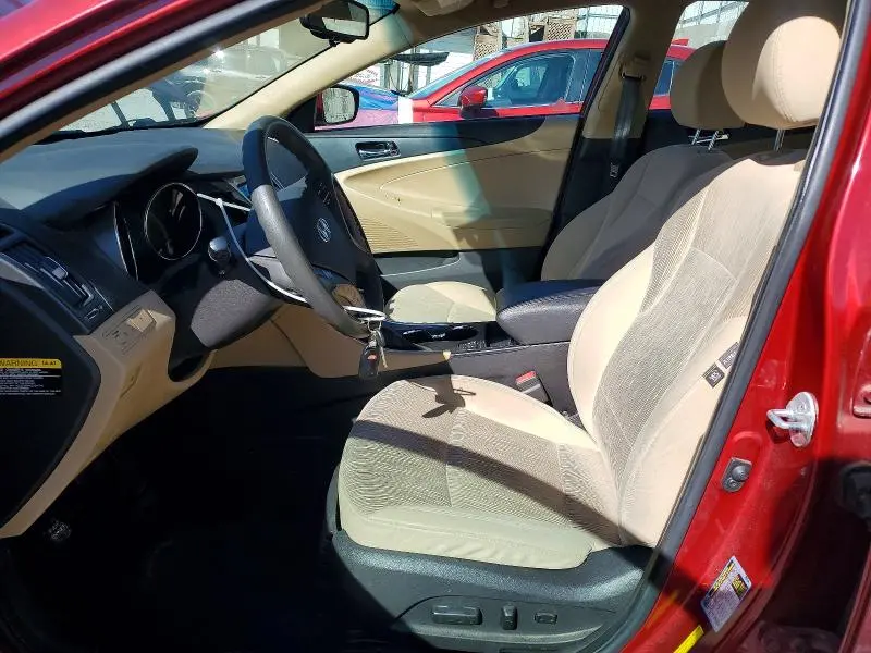 2013 HYUNDAI SONATA GLS  