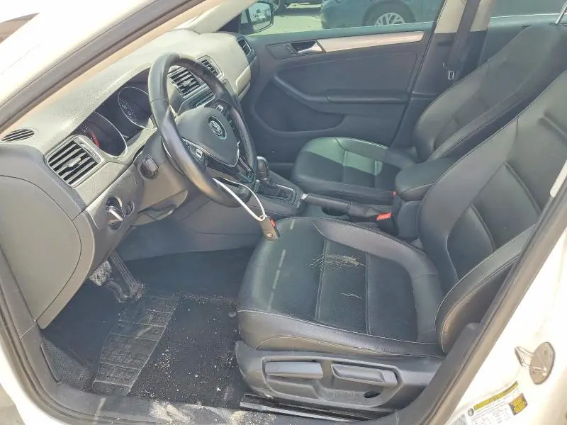 2018 VOLKSWAGEN JETTA SE  