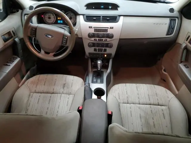2010 FORD FOCUS SE  