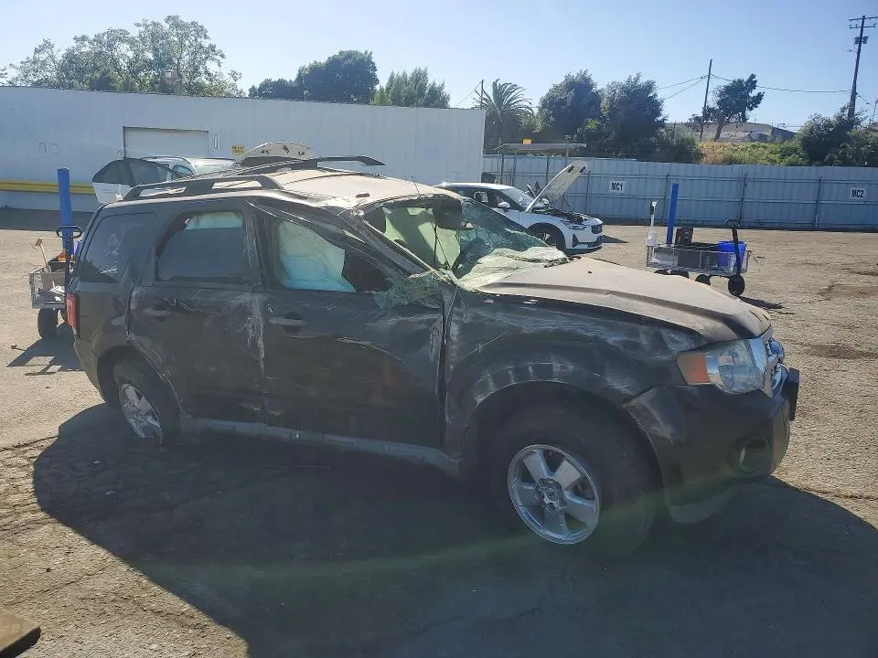 2012 FORD ESCAPE XLT  