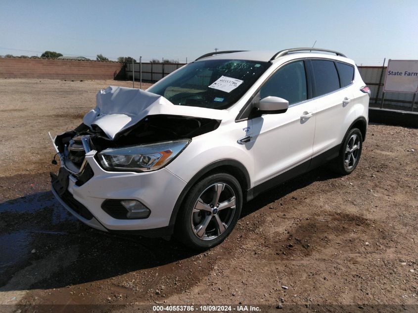 2017 FORD ESCAPE SE