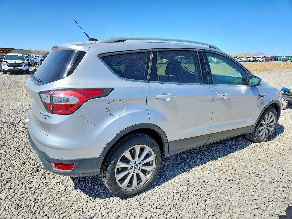 2017 FORD ESCAPE TITANIUM  