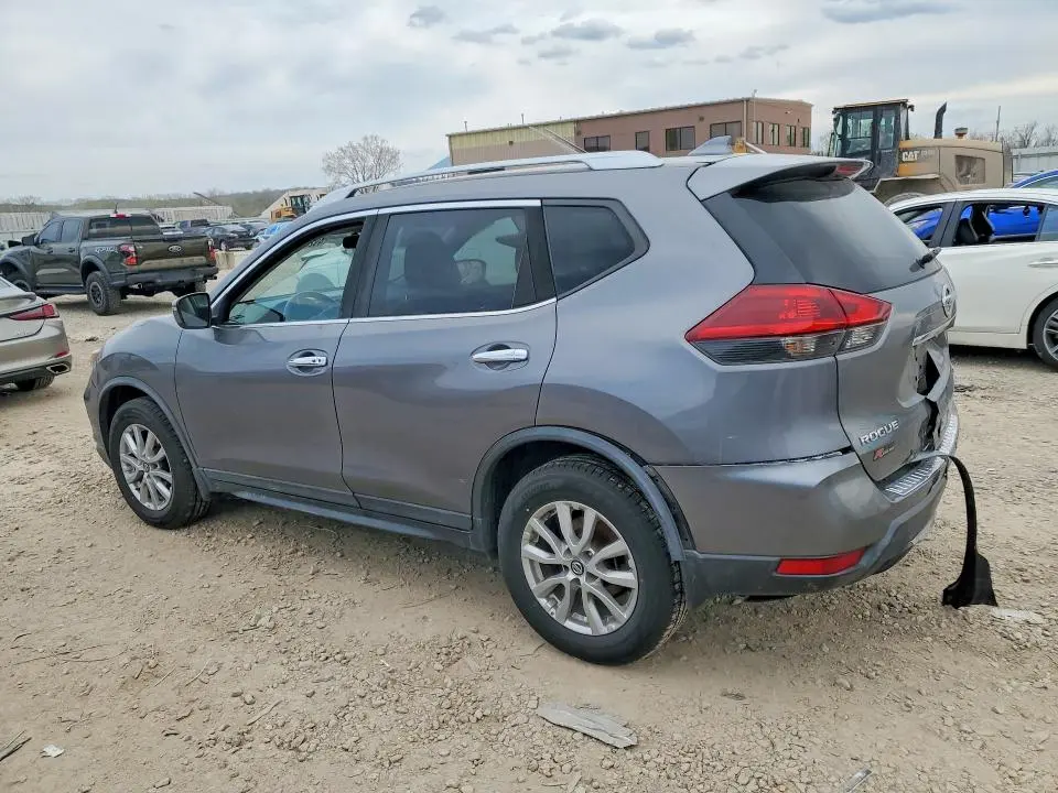2018 NISSAN ROGUE SV  