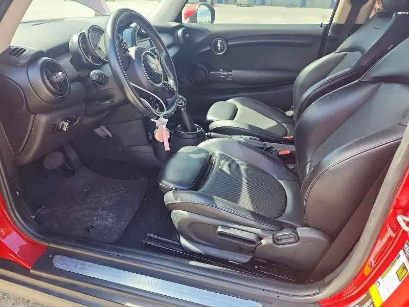 2015 MINI COOPER   