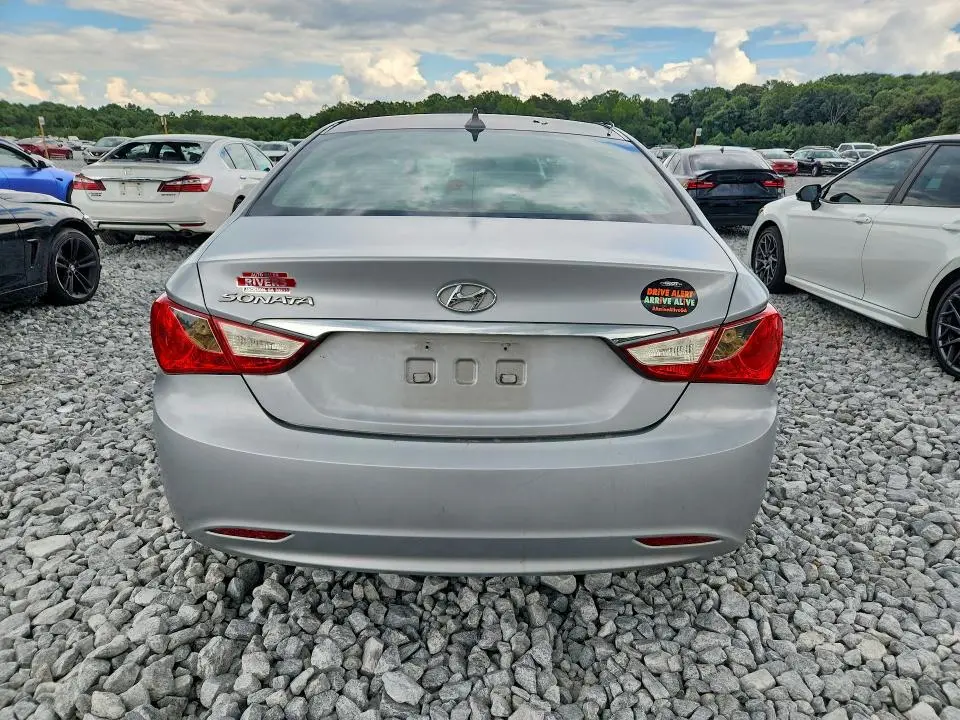 2012 HYUNDAI SONATA GLS  