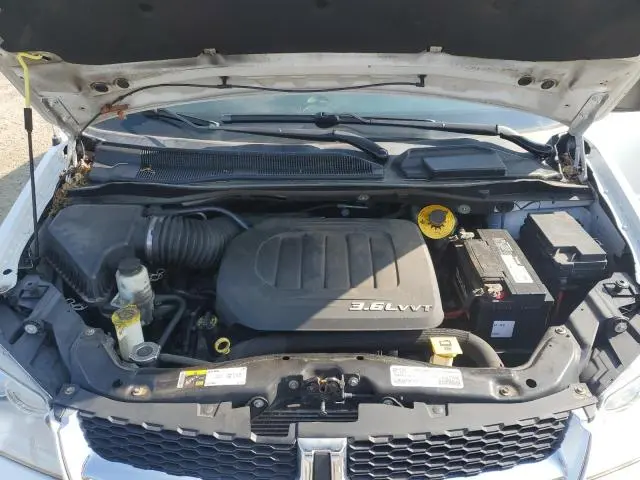 2017 DODGE GRAND CARAVAN SE  
