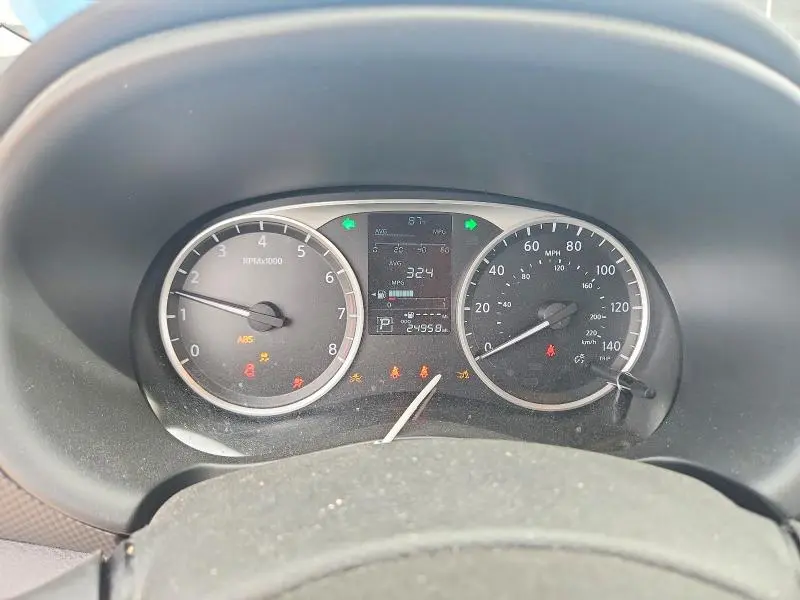 2021 NISSAN KICKS S  