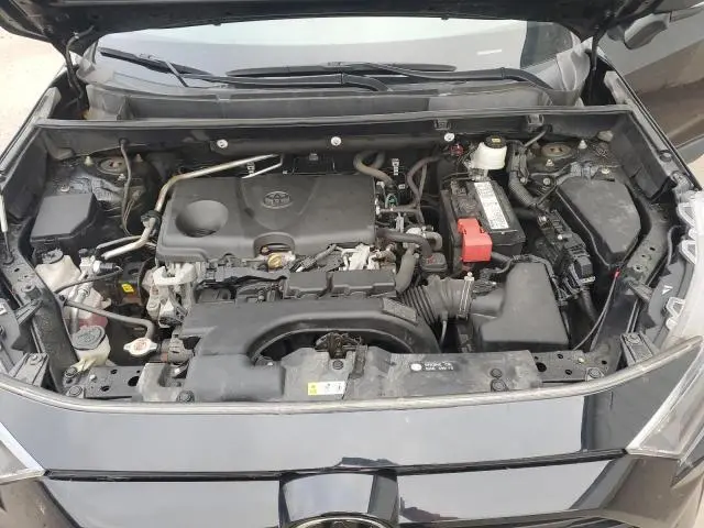2019 TOYOTA RAV4 LE  