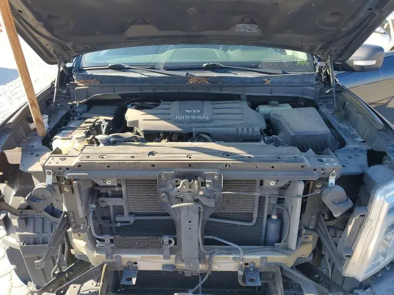 2017 NISSAN TITAN PRO-4X  