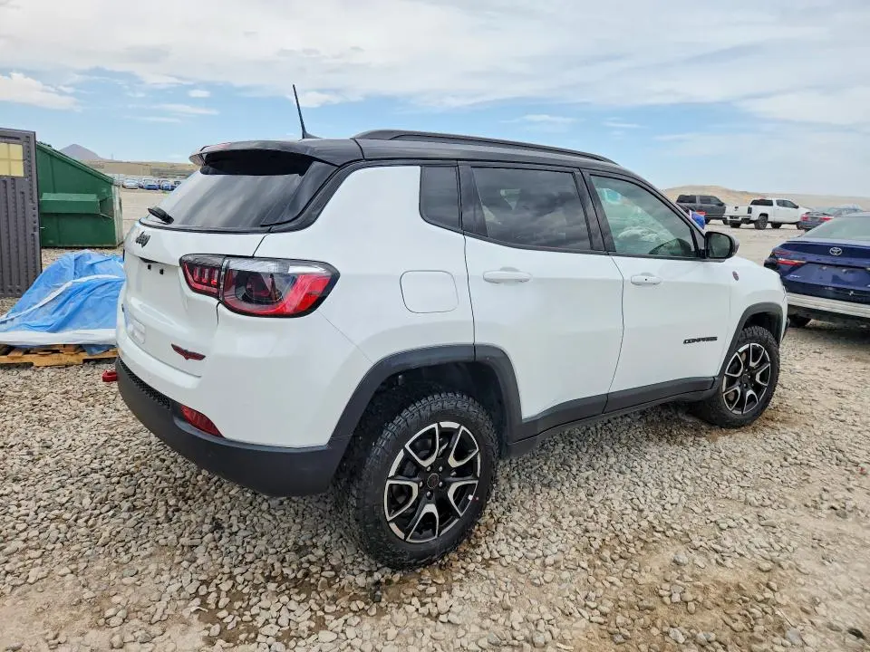 2026 JEEP COMPASS TRAILHAWK  