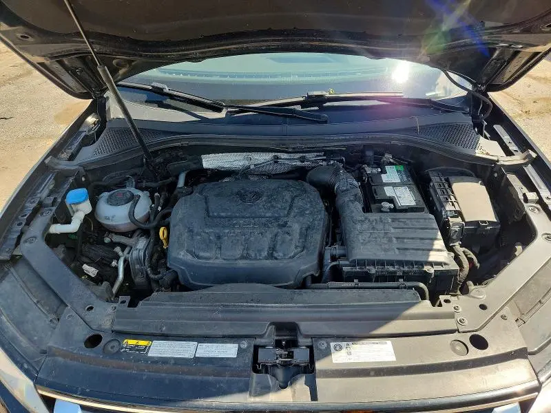 2018 VOLKSWAGEN TIGUAN SE  
