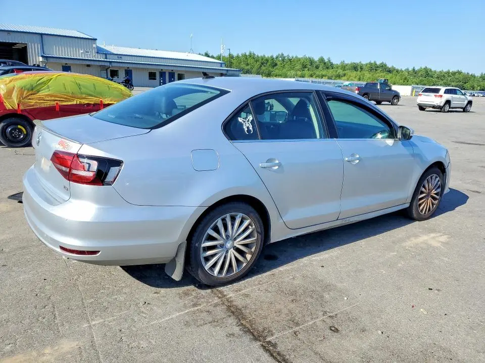 2016 VOLKSWAGEN JETTA SEL  